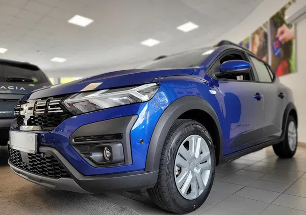 samochody osobowe Dacia Sandero Stepway cena 82777 przebieg: 3, rok produkcji 2024 z Koszalin